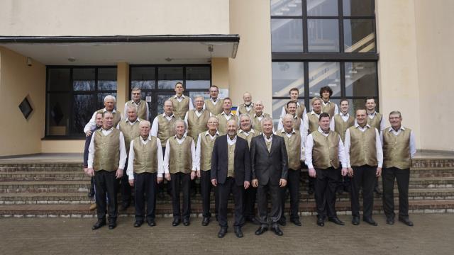 Vīru koris "Vecie draugi"